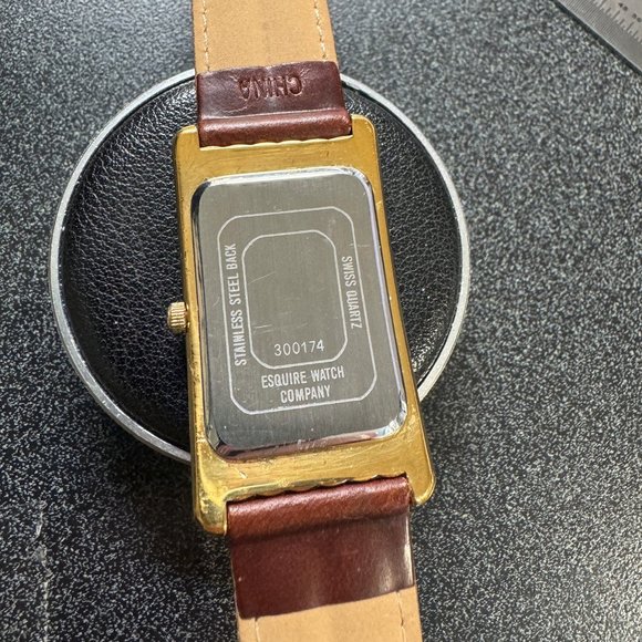 Vintage Movado Esquire Sculptured Tank with Curvature Case White Enamel Dial - Picture 8 of 12